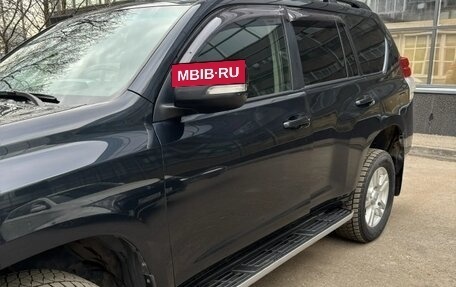 Toyota Land Cruiser Prado 150 рестайлинг 2, 2013 год, 2 500 000 рублей, 3 фотография