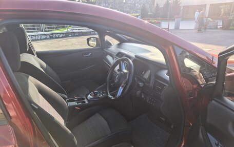 Nissan Leaf II, 2018 год, 1 950 000 рублей, 9 фотография