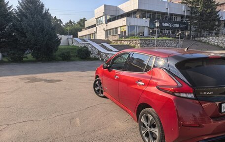 Nissan Leaf II, 2018 год, 1 950 000 рублей, 5 фотография