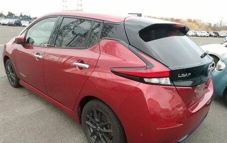 Nissan Leaf II, 2018 год, 1 950 000 рублей, 14 фотография
