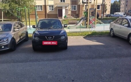 Nissan Juke II, 2011 год, 950 000 рублей, 2 фотография