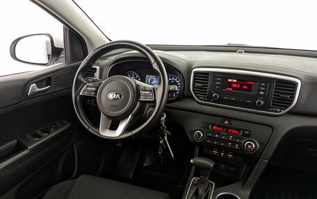 KIA Sportage IV рестайлинг, 2020 год, 2 275 000 рублей, 25 фотография