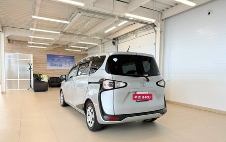 Toyota Sienta II, 2017 год, 1 429 000 рублей, 4 фотография
