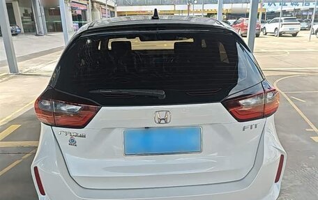 Honda Fit, 2023 год, 1 050 000 рублей, 5 фотография