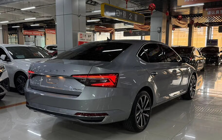 Skoda Superb III рестайлинг, 2023 год, 2 100 007 рублей, 6 фотография