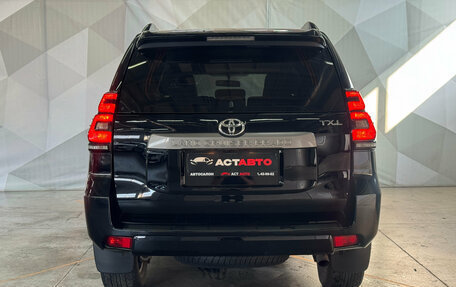 Toyota Land Cruiser Prado 150 рестайлинг 2, 2021 год, 6 300 000 рублей, 5 фотография