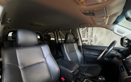 Toyota Land Cruiser Prado 150 рестайлинг 2, 2021 год, 6 300 000 рублей, 9 фотография