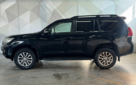 Toyota Land Cruiser Prado 150 рестайлинг 2, 2021 год, 6 300 000 рублей, 8 фотография