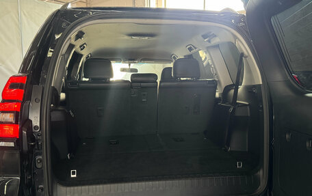 Toyota Land Cruiser Prado 150 рестайлинг 2, 2021 год, 6 300 000 рублей, 23 фотография