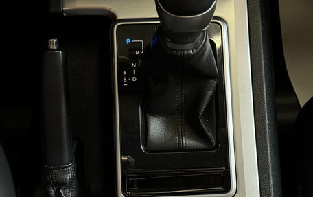 Toyota Land Cruiser Prado 150 рестайлинг 2, 2021 год, 6 300 000 рублей, 19 фотография