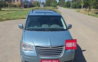 Chrysler Town & Country V рестайлинг, 2007 год, 950 000 рублей, 1 фотография
