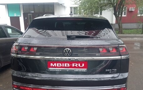 Volkswagen Teramont I, 2022 год, 4 700 000 рублей, 3 фотография
