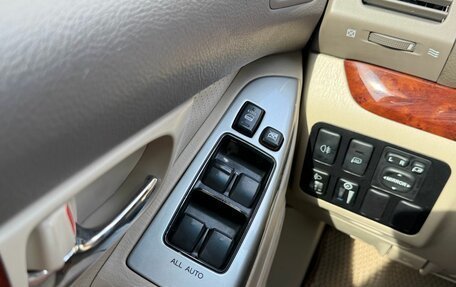 Toyota Land Cruiser Prado 120 рестайлинг, 2006 год, 2 000 000 рублей, 21 фотография