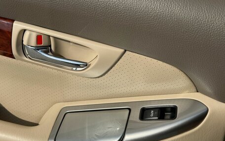 Toyota Land Cruiser Prado 120 рестайлинг, 2006 год, 2 000 000 рублей, 26 фотография