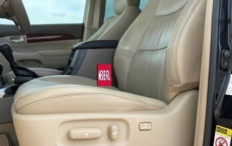 Toyota Land Cruiser Prado 120 рестайлинг, 2006 год, 2 000 000 рублей, 23 фотография