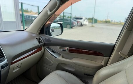 Toyota Land Cruiser Prado 120 рестайлинг, 2006 год, 2 000 000 рублей, 32 фотография