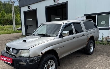 Mitsubishi L200 III рестайлинг, 2006 год, 500 000 рублей, 2 фотография