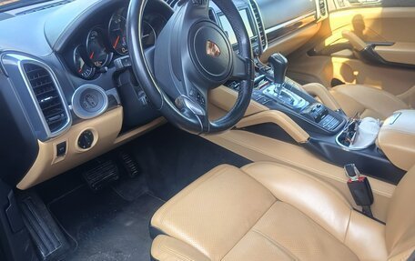 Porsche Cayenne III, 2013 год, 3 090 000 рублей, 7 фотография