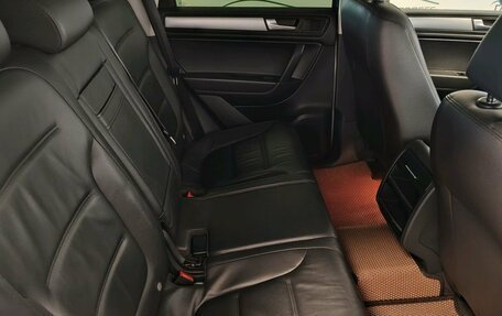 Volkswagen Touareg III, 2013 год, 1 850 000 рублей, 30 фотография