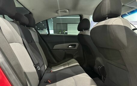 Chevrolet Cruze II, 2011 год, 661 000 рублей, 12 фотография