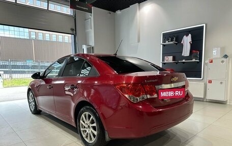 Chevrolet Cruze II, 2011 год, 661 000 рублей, 6 фотография