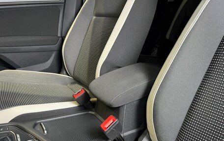 Volkswagen Tiguan II, 2020 год, 2 500 000 рублей, 21 фотография