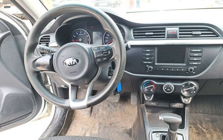 KIA Rio IV, 2019 год, 882 000 рублей, 15 фотография