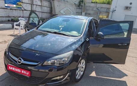 Opel Astra J, 2013 год, 700 000 рублей, 6 фотография