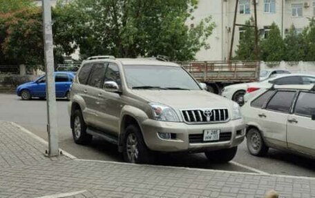 Toyota Land Cruiser Prado 120 рестайлинг, 2004 год, 1 750 000 рублей, 2 фотография