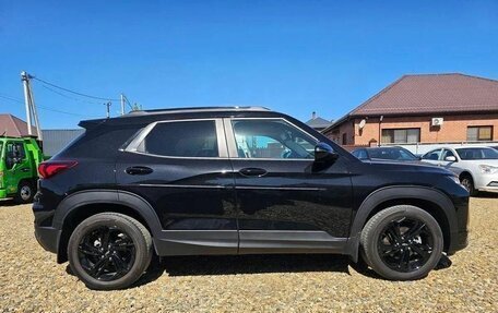 Chevrolet TrailBlazer, 2023 год, 2 380 000 рублей, 3 фотография