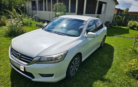 Honda Accord IX рестайлинг, 2013 год, 1 950 000 рублей, 3 фотография