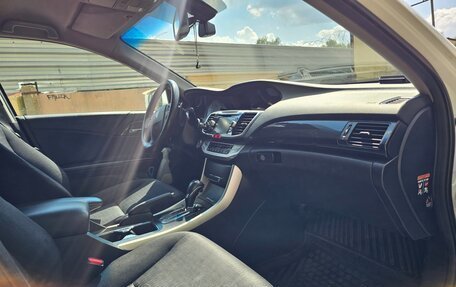 Honda Accord IX рестайлинг, 2013 год, 1 950 000 рублей, 8 фотография
