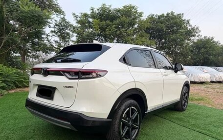 Honda Vezel, 2023 год, 1 998 000 рублей, 5 фотография