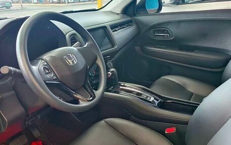 Honda Vezel, 2022 год, 1 399 000 рублей, 8 фотография