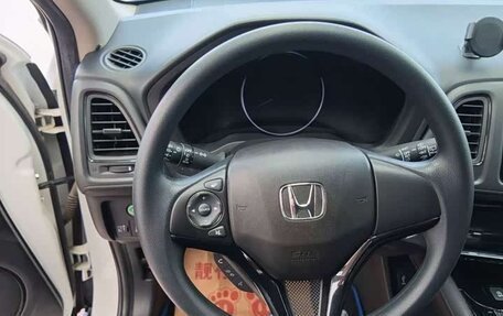 Honda Vezel, 2022 год, 1 399 000 рублей, 9 фотография