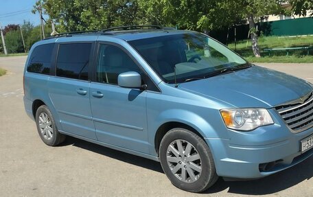 Chrysler Town & Country V рестайлинг, 2007 год, 950 000 рублей, 3 фотография