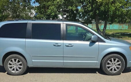 Chrysler Town & Country V рестайлинг, 2007 год, 950 000 рублей, 5 фотография
