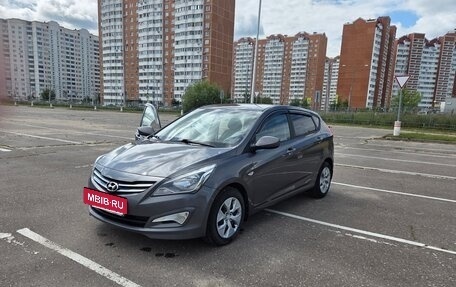 Hyundai Solaris II рестайлинг, 2016 год, 975 000 рублей, 5 фотография