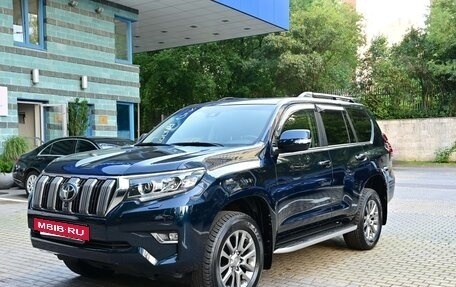 Toyota Land Cruiser Prado 150 рестайлинг 2, 2020 год, 7 000 000 рублей, 8 фотография