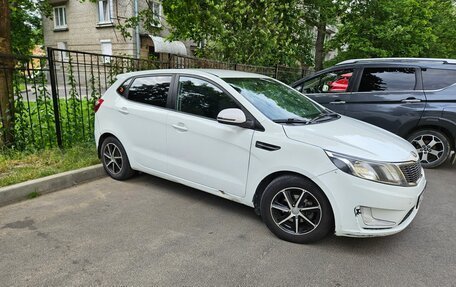 KIA Rio III рестайлинг, 2014 год, 1 000 000 рублей, 2 фотография