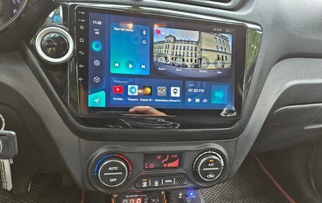 KIA Rio III рестайлинг, 2014 год, 1 000 000 рублей, 9 фотография