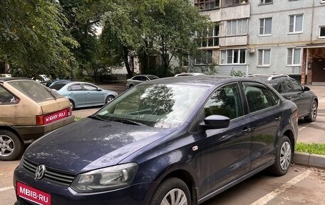 Volkswagen Polo VI (EU Market), 2013 год, 750 000 рублей, 1 фотография