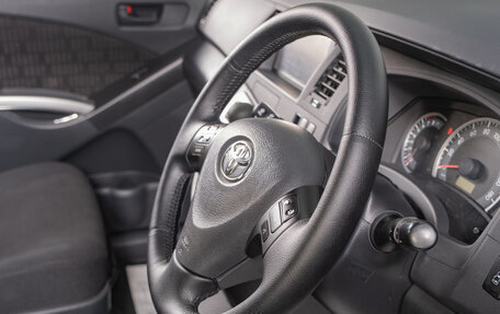 Toyota ISis I, 2011 год, 1 449 000 рублей, 14 фотография