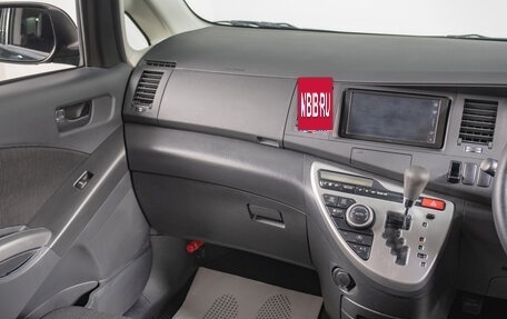 Toyota ISis I, 2011 год, 1 449 000 рублей, 12 фотография