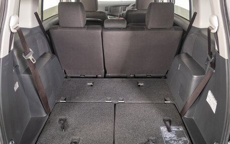 Toyota ISis I, 2011 год, 1 449 000 рублей, 17 фотография