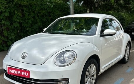 Volkswagen Beetle, 2014 год, 1 070 000 рублей, 6 фотография
