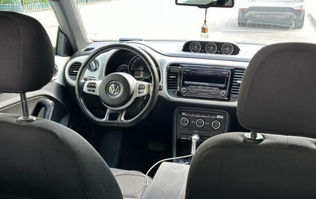 Volkswagen Beetle, 2014 год, 1 070 000 рублей, 28 фотография