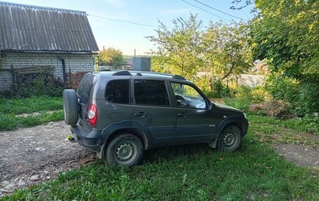 Chevrolet Niva I рестайлинг, 2013 год, 468 000 рублей, 3 фотография