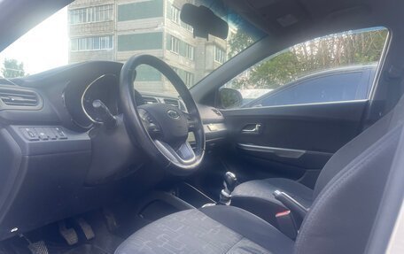 KIA Rio III рестайлинг, 2012 год, 729 000 рублей, 10 фотография