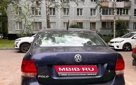 Volkswagen Polo VI (EU Market), 2013 год, 750 000 рублей, 2 фотография